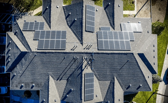 ¿Merecen la pena los paneles solares?