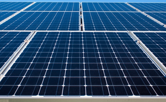 什麼是太陽能電池板？